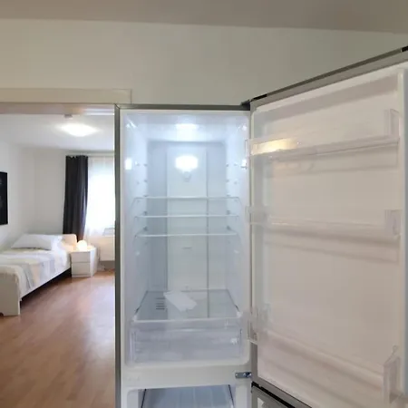 Апартаменты Monteurswohnung In Lue8 Eg Re *